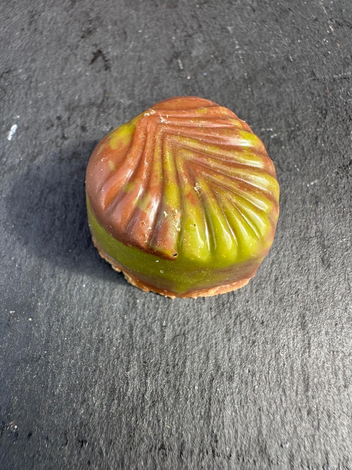 Bombons de Chocolate de leite com Recheio Pistachio